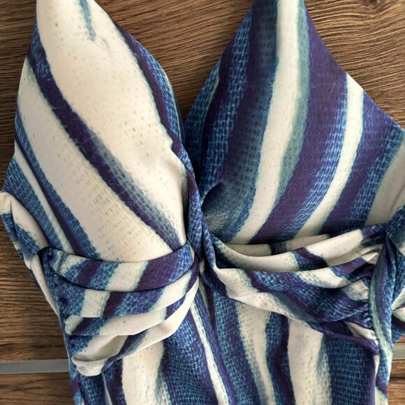 Vix One Piece Swimsuit - Size Small - NWT - Picture 2 of 9